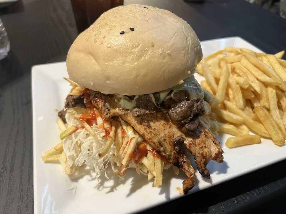 Venezuelan Cheat Meal Logo