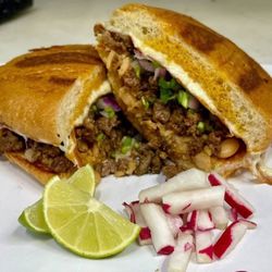 Birrieria Garcia - Torta de asada