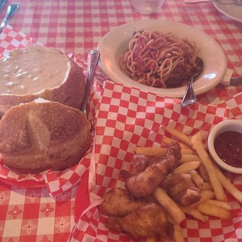 Capurro's - Clam chowder bread bowl, spaghetti and meatballs, fish and chips - Seafood Near Me - San Francisco, California Capurro's - Clam chowder bread bowl, spaghetti and meatballs, fish and chips - Seafood Near Me - San Francisco, California