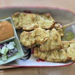 Thai American Bistro - Chicken satay, very tender, perfectly cooked, hint of curry.