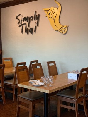 Simply Thai Restaurant by null