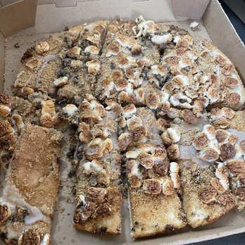 Mr Gatti's Pizza - The "pizza" they tried to pass as a S'mores pizza. - Pizza Near Me - Campbellsville, Kentucky