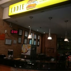 Eddie Fine Burgers