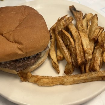 Hinkle's Restaurant - Kids cheeseburger - New American Near Me - Columbia, Pennsylvania