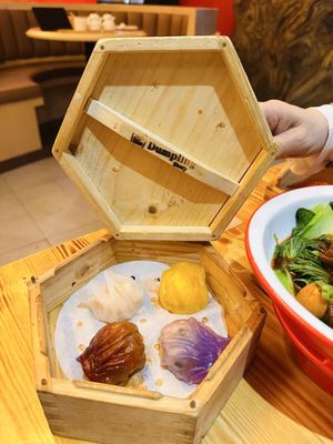 Dumpling Story by null
