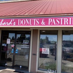 Richard's Donuts & Pastries