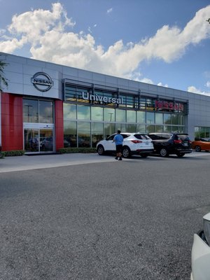 UNIVERSAL NISSAN - Updated June 2025 - 224 Photos & 231 Reviews - 12785 ...