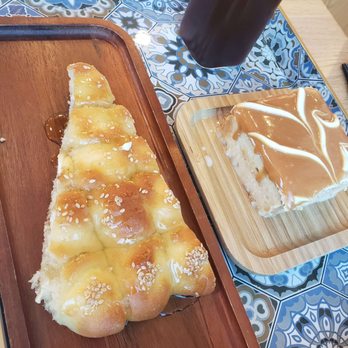 Qamaria Coffee - Coffee & Tea Near Me - Fullerton, California