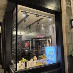 Parfums Lubner - Fragrance Library Hamburg - Maison Violet