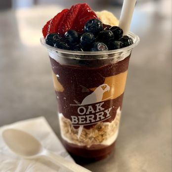 Oak Berry Acai - Original Works- add Strawberries. Blueberries. Dry milk. Honey. - Acai Bowls Near Me - Honolulu, Hawaii Oak Berry Acai - Original Works- add Strawberries. Blueberries. Dry milk. Honey. - Acai Bowls Near Me - Honolulu, Hawaii