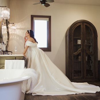 Karoza Bridal - Bridal Near Me - Glendale, California Karoza Bridal - Bridal Near Me - Glendale, California