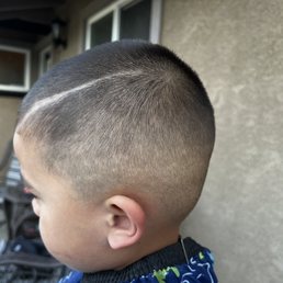 Roosters Men'S Grooming Center Roseville Ca: Ultimate Style Upgrade