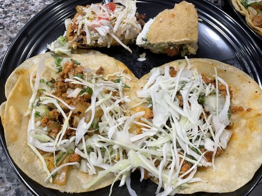 Taqueria Y Antojitos El Chido by null