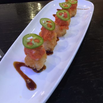Hamachi 34 - Spicy tuna crunchy rice - average, wouldn't order again. - Japanese Near Me - New York, New York Hamachi 34 - Spicy tuna crunchy rice - average, wouldn't order again. - Japanese Near Me - New York, New York