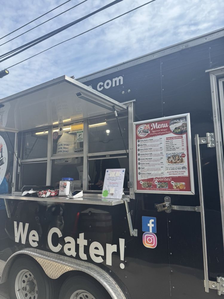 The Grilled Wrap Logo