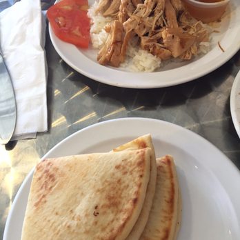 Willy's Eatery - Chicken plate - Greek Near Me - Anaheim, California