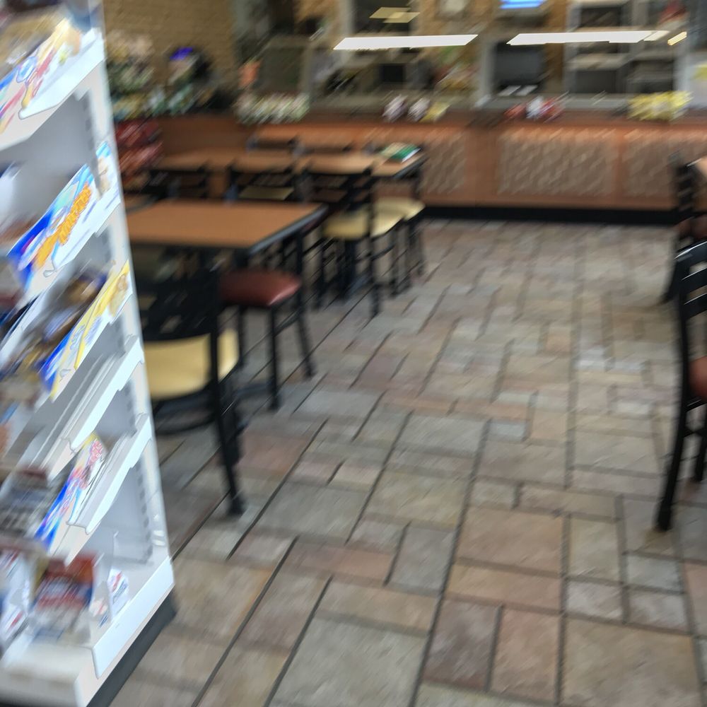 Phillips 66 - Tables to sit - Gas Stations Near Me - Santa Fe, New Mexico