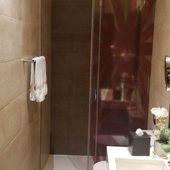 Hotel Indigo - Bathroom - Hotels Near Me - Barcelona, B