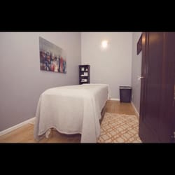 Llonna Burbidge Massage
