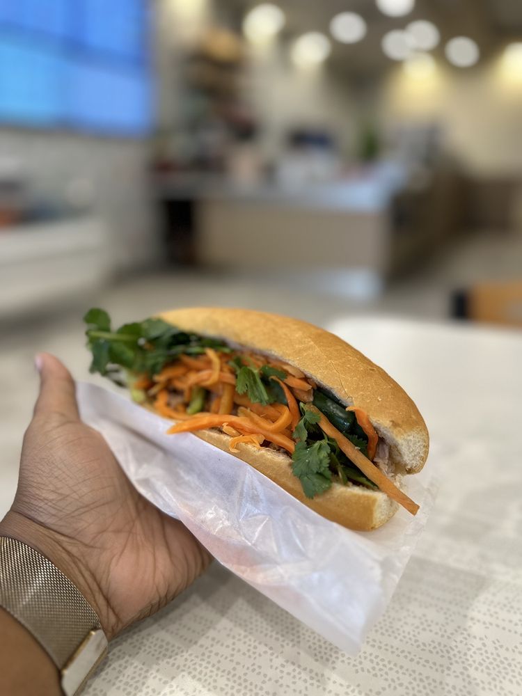 BB BISTRO BOX Updated September 2024 43 Photos & 25 Reviews 6340