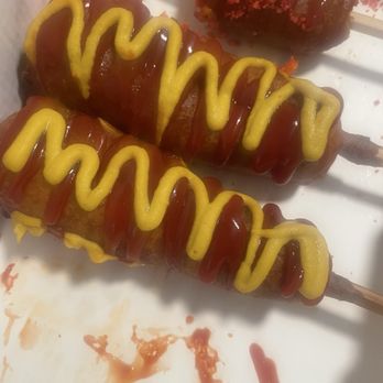 Two Hands Seoul Fresh Corn Dogs - Never coming back this place it's nasty are nothing compare to the pictures they taste like old oil - Fast Food Near Me - Mesa, Arizona