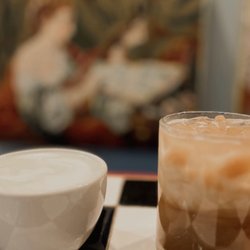 Amélie's French Bakery & Café