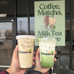 einspanner matcha & tieguanyin oolong milk tea einspanner matcha & tieguanyin oolong milk tea