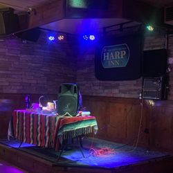Trivia Queen quizmaster - Harp Inn Trivia