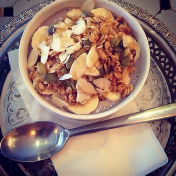 Pause Cafe - Acai Bowl, this is the mix nut, their green bowl is amazing and their berry one is greaaaat too - Moroccan Near Me - New York, New York