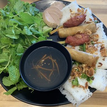 LH Kitchen - #59 Vietnamese Banh Hoi. Pork and Sausage Lettuce Wraps.  Amazing! - Vietnamese Near Me - TRACY, California