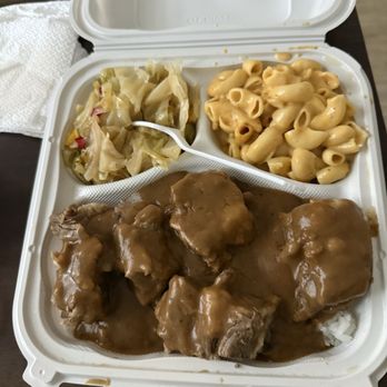 R Kitchen - Oxtails - Soul Food Near Me - Lakewood, California R Kitchen - Oxtails - Soul Food Near Me - Lakewood, California
