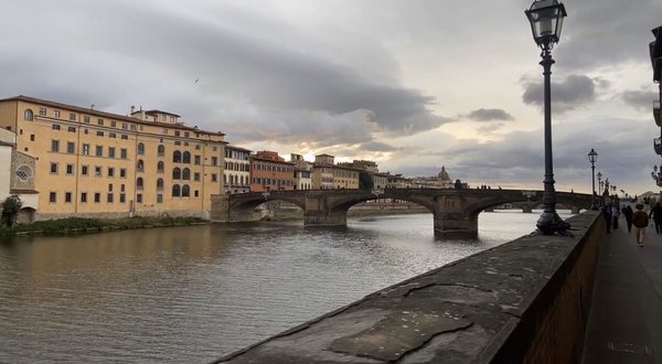 Ponte Santa Trinita by null