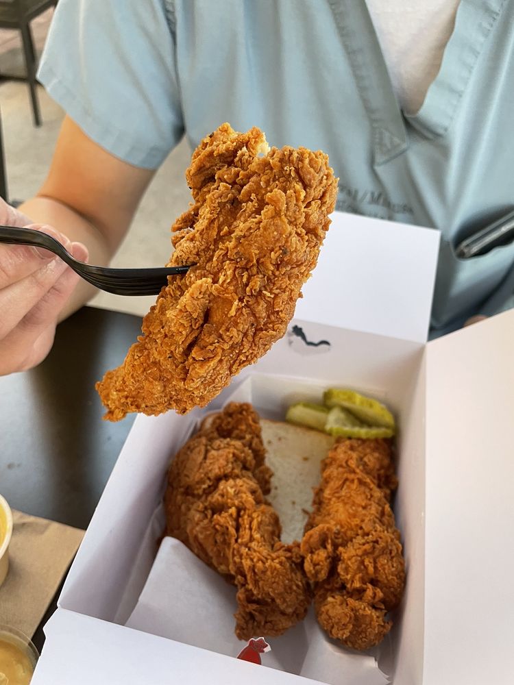 CLUCK KITCHEN 617 Photos & 547 Reviews 17915 MacArthur Blvd, Irvine