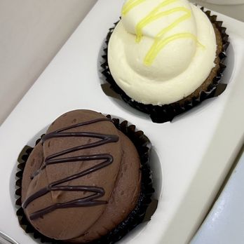 Layers Bakeshop - Swiss Dark Chocolate and Key Lime Cupcake - Bakeries Near Me - New York, New York Layers Bakeshop - Swiss Dark Chocolate and Key Lime Cupcake - Bakeries Near Me - New York, New York