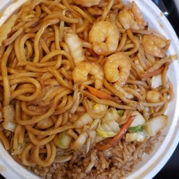 Chicken Lo Mein