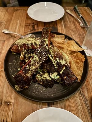 Elliot's Table by null