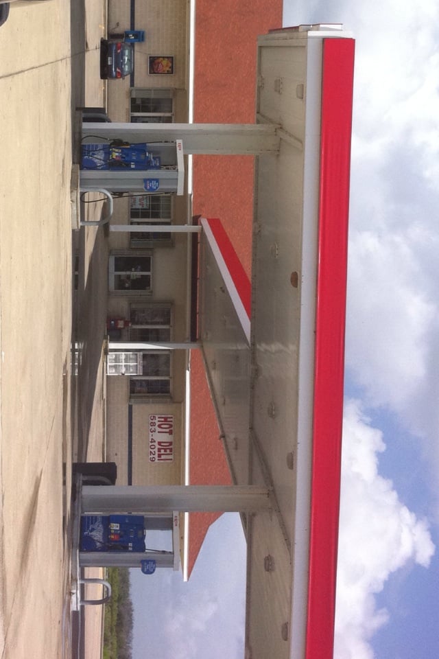 BAYOU LANDING 7621 Hwy 27 S, Carlyss, Louisiana Gas Stations