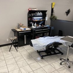Shoot The Moon Tattoo Studio - Workstation (pre-sterilized) just used