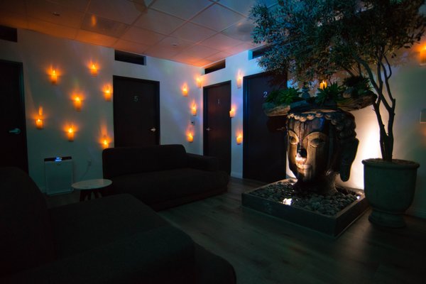 Sparadise La Brea by null