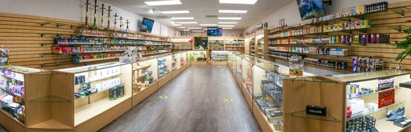 Vapingtown, 1714 E McFadden Ave, Ste U, Santa Ana, CA 92705, US