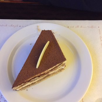 Café Louvre - Tiramisu - Cafes Near Me - Prague, Puerto Rico