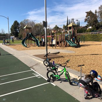Hamilton Park - Parks Near Me - Pasadena, California