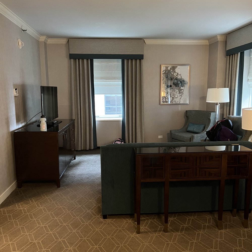 Fairmont Olympic Hotel, Seattle - Living room area - Hotels Near Me - Seattle, Washington