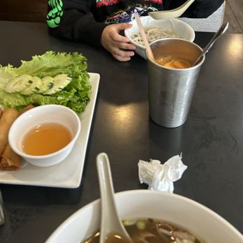 Pho Hong Phat - Egg rolls & #5 pho - Vietnamese Near Me - Long Beach, California Pho Hong Phat - Egg rolls & #5 pho - Vietnamese Near Me - Long Beach, California