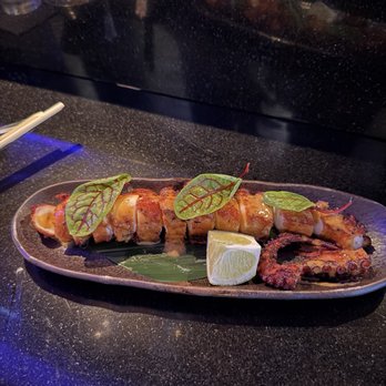 Pubbelly Sushi Brickell - Grilled octopus - Sushi Bars Near Me - Miami, Florida Pubbelly Sushi Brickell - Grilled octopus - Sushi Bars Near Me - Miami, Florida