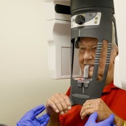 Dwight B Lee, DDS