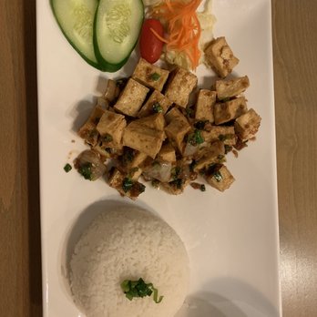 Broken Rice - Shaking tofu - Vietnamese Near Me - Honolulu, Hawaii