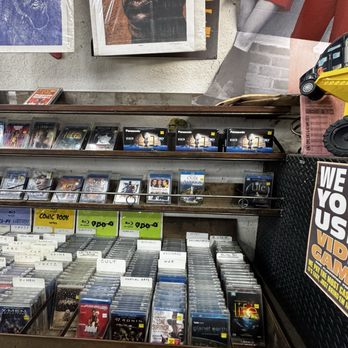 Streetlight Records - Music & DVDs Near Me - Santa Cruz, California Streetlight Records - Music & DVDs Near Me - Santa Cruz, California