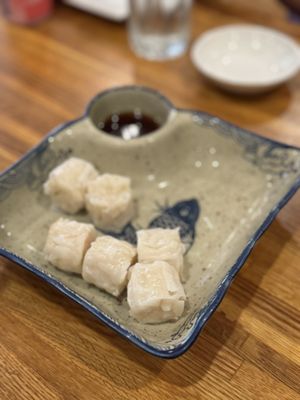 Ichi Sushi & Ramen by null