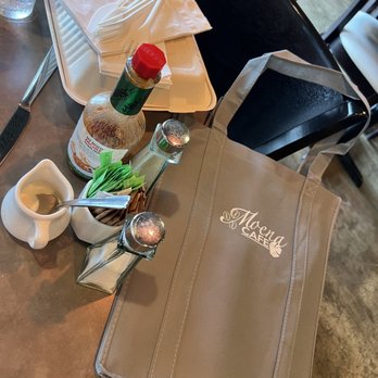 Moena Café - Cafes Near Me - Honolulu, Hawaii Moena Café - Cafes Near Me - Honolulu, Hawaii